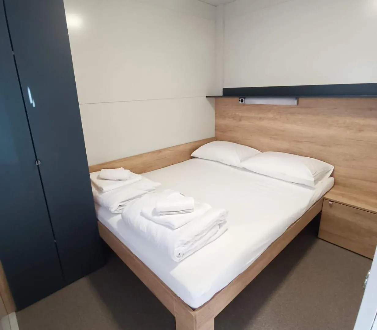 Mobile Home Mia Privlaka  Campsite